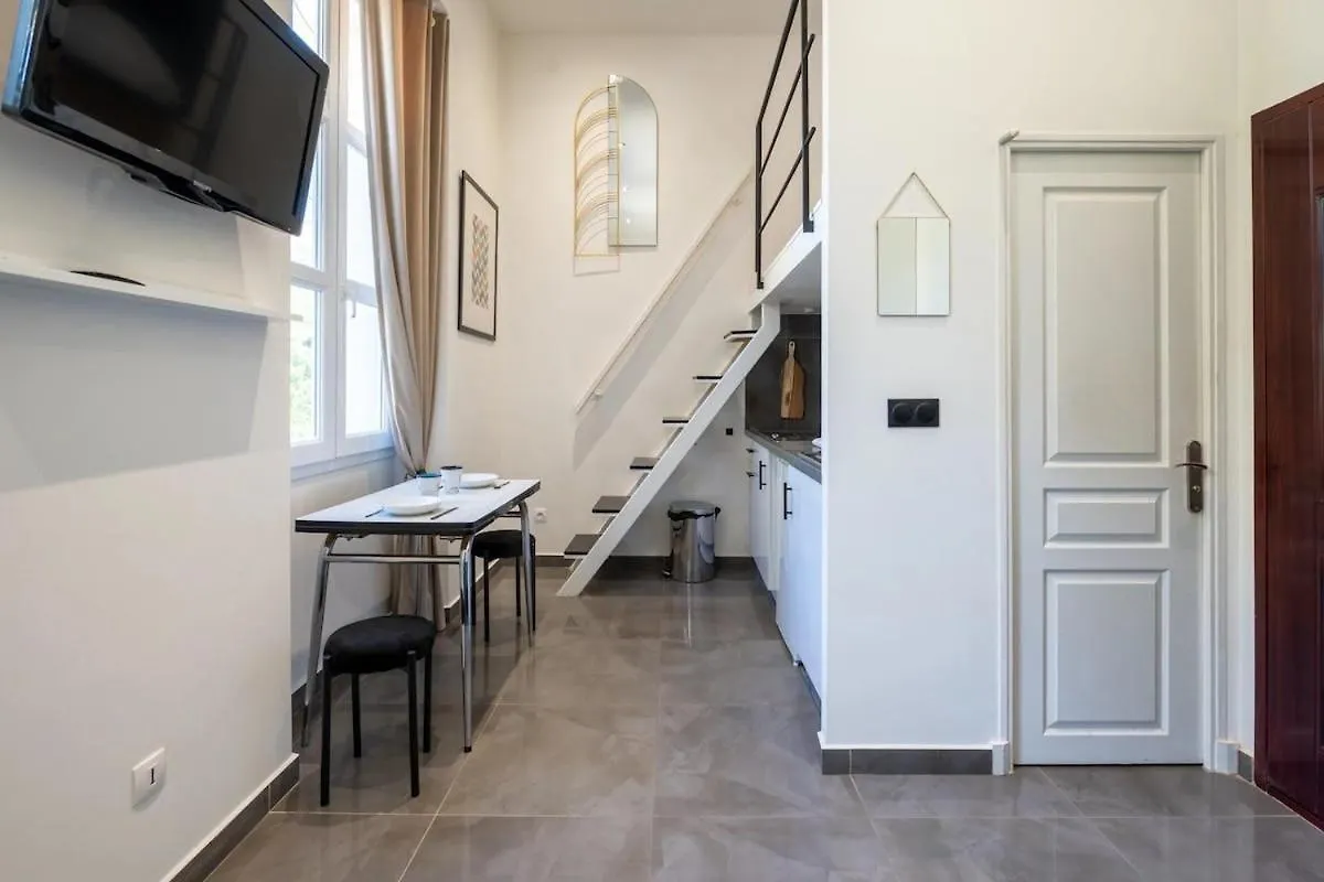 Studio Colette Mezzanine - 500M From The Beach Cannes Apartmán